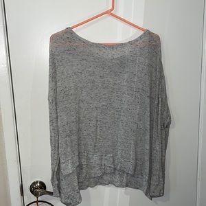 Loosefitting long sleeve